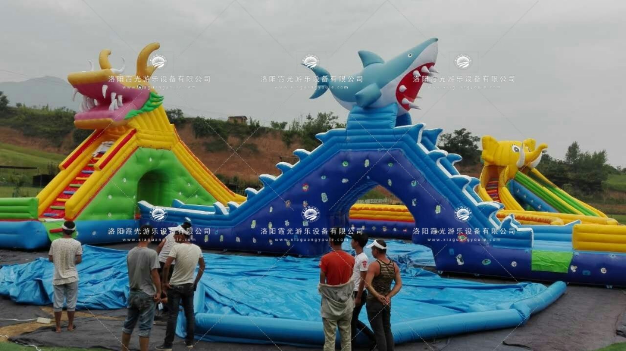 长汀龙鲨嬉水水上乐园
